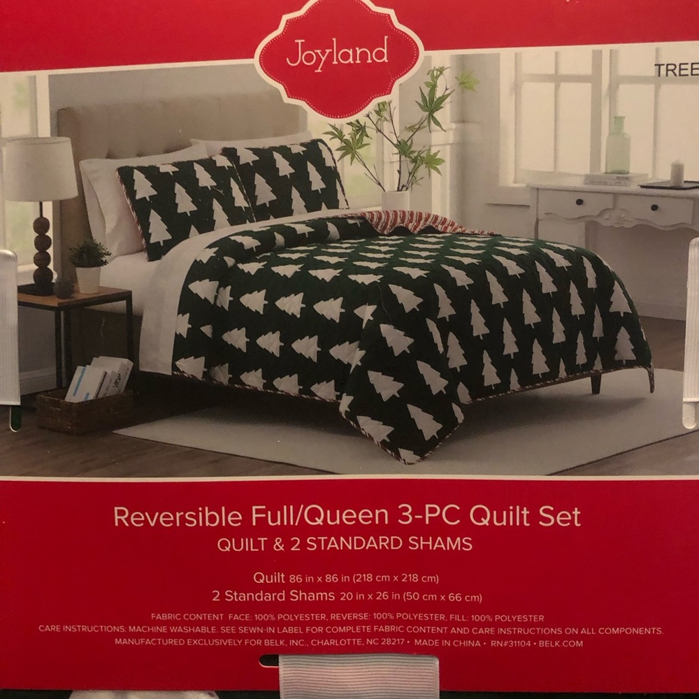 Christmas Reversible Quilt Set